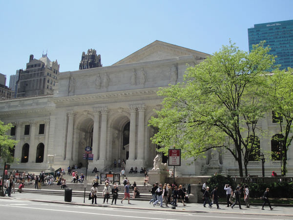 New_York_Public_Library_May_2011.JPG